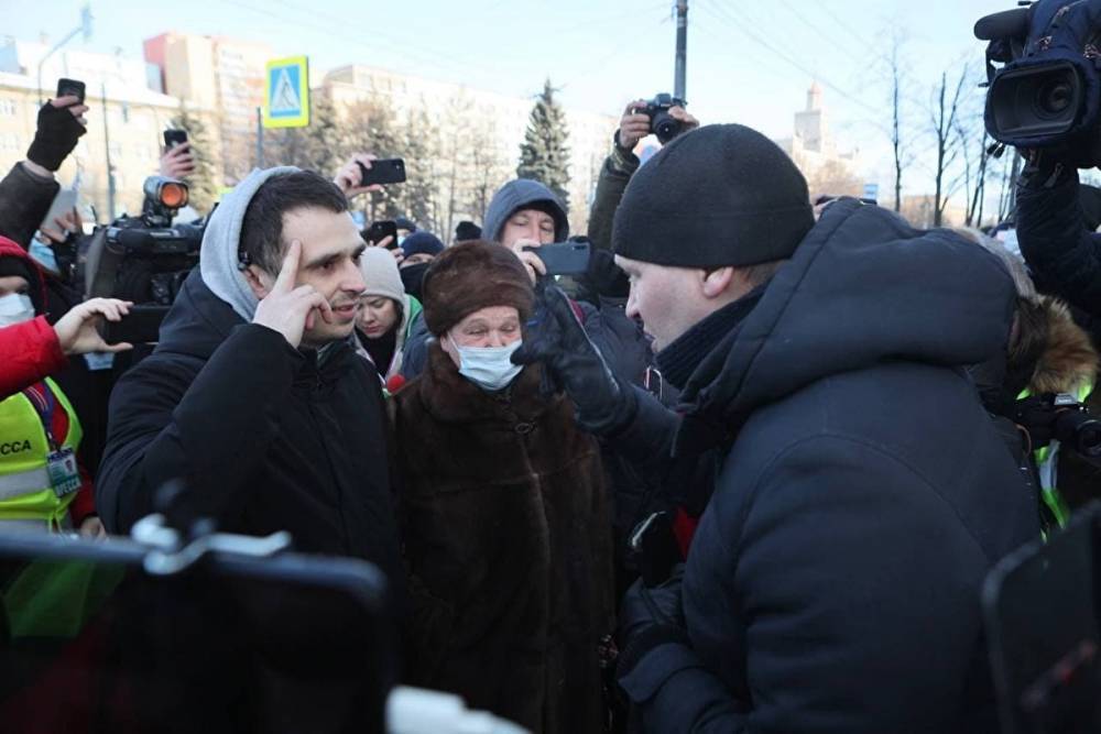 Ворон 31 декабря. Акции в поддержку Навального. Задержали активиста НОД.